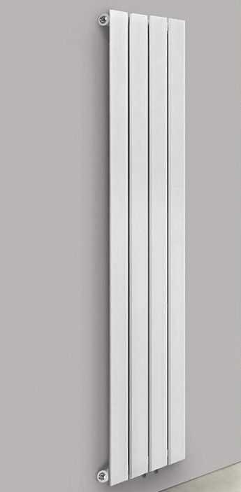Vertikální radiátor