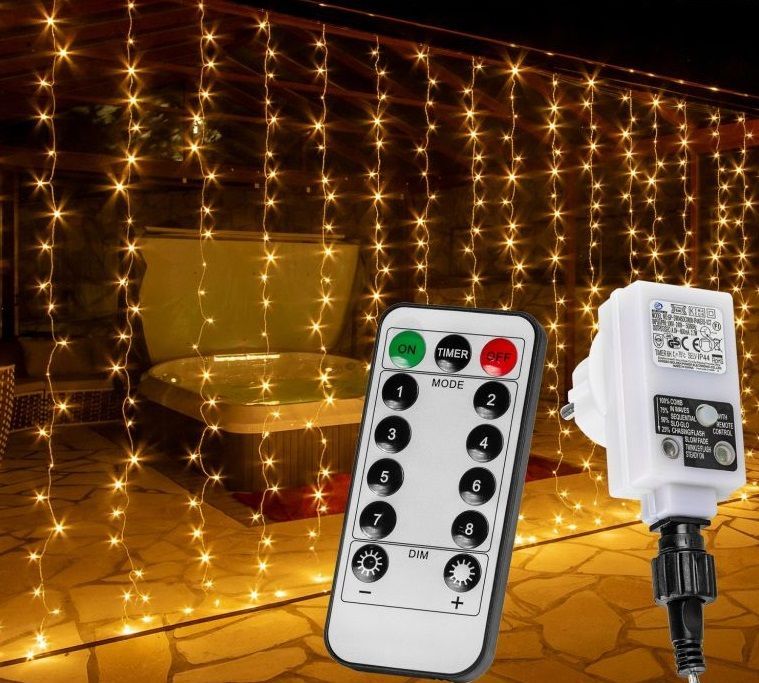 VOLTRONIC® 59572 Vánoční osvětlení - světelný závěs - 3x6 m teple bílá 600 LED VOLTRONIC®